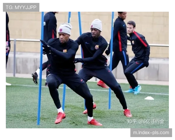 法国队防守反击战术高效 姆巴佩登贝莱两翼齐飞威胁巨大 法国队防守反击战术高效 姆巴佩登贝莱两翼齐飞威胁巨大